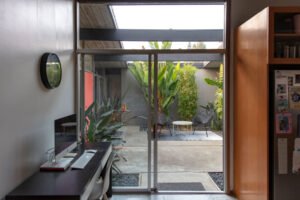 Eichler A Quincy Jones - office