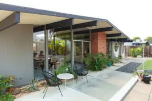 Eichler A Quincy Jones - exterior