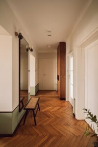 Interior decoration Historic Apartment Warsaw - entrance