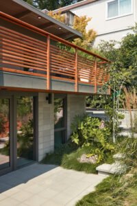 Berkeley Home's Mid-Century Evolution - exterior