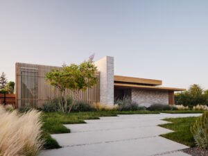 Contemporary modernist home in california - exterior