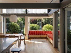 modernist house with contrasting materials Aukland - kitchen