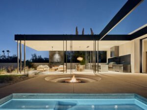 Modernist desert house - pool night