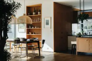 midcentury apartment in Warsaw - dining area