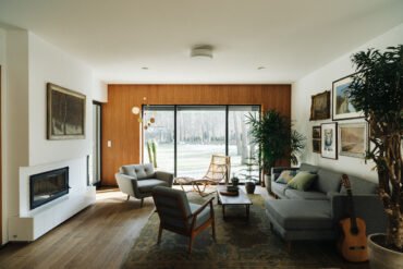 midcentury apartment in Warsaw - living room