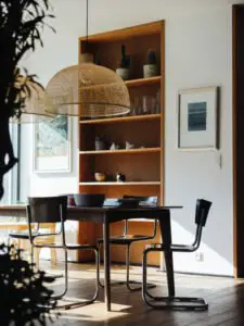 midcentury apartment in Warsaw - dining area