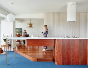 mid-century apartment in Brisbane - kitchen