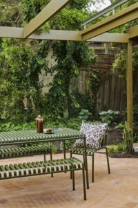 the Ultimate Coastal Retreat home - garden