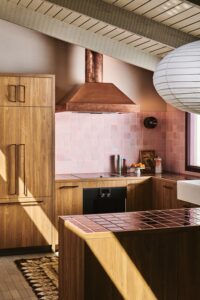 the Ultimate Coastal Retreat home - kitchen *
