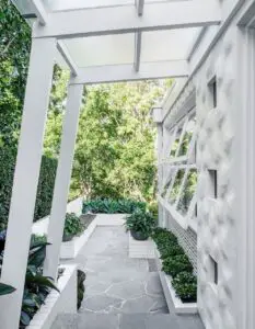 Midcentury apartment interiors in Brisbane - exterior