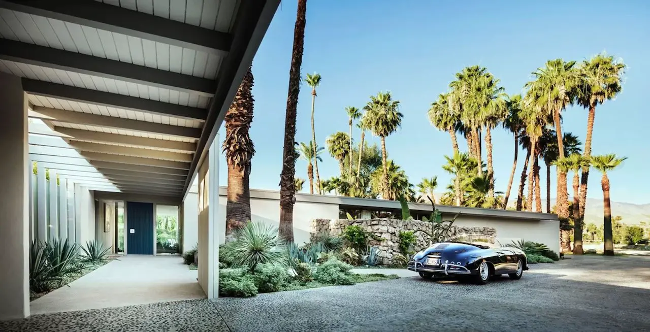 Donald Wexler Palm Springs House Renovation - exterior