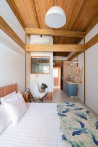 Modern Brazilian beach house - bedroom
