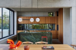 Timber and sandstone house in Sydney - kitchen