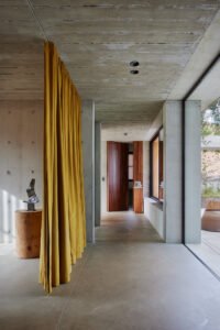 Timber and sandstone house in Sydney - corridor