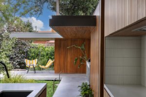 modernist glass box extension 1890 cottage - exterior