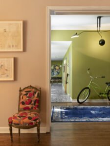 Midcentury house for sale in Savannah - corridor