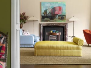 Midcentury house for sale in Savannah - living room
