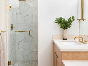 Midcentury house lake Washington - bathroom