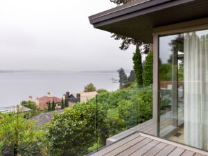 Midcentury house lake Washington - terrace