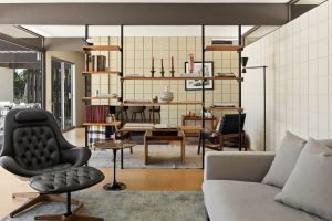 Mid-century home for rent in Palm Desert - living room