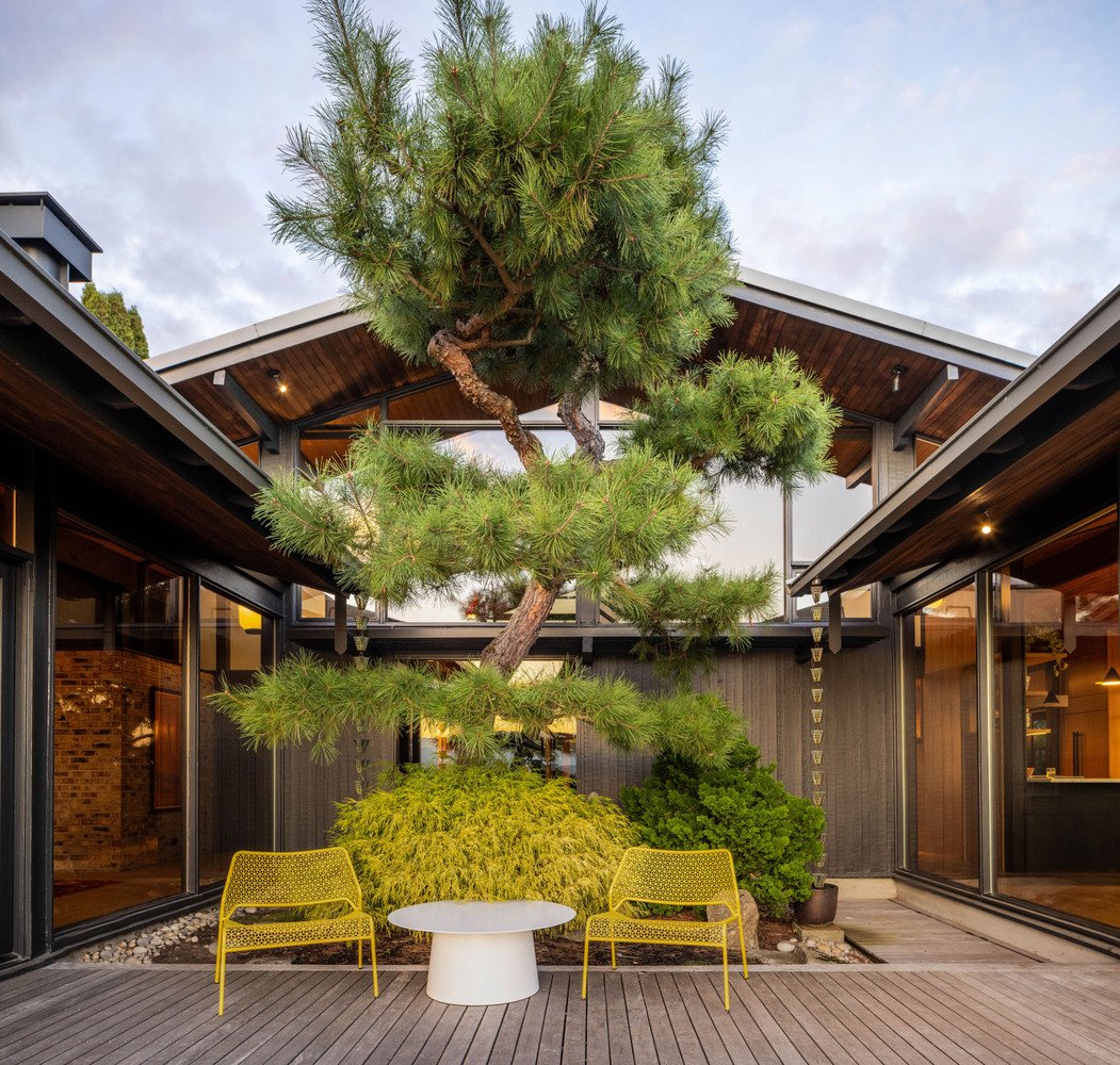 Seattle midcentury home renovation - exterior