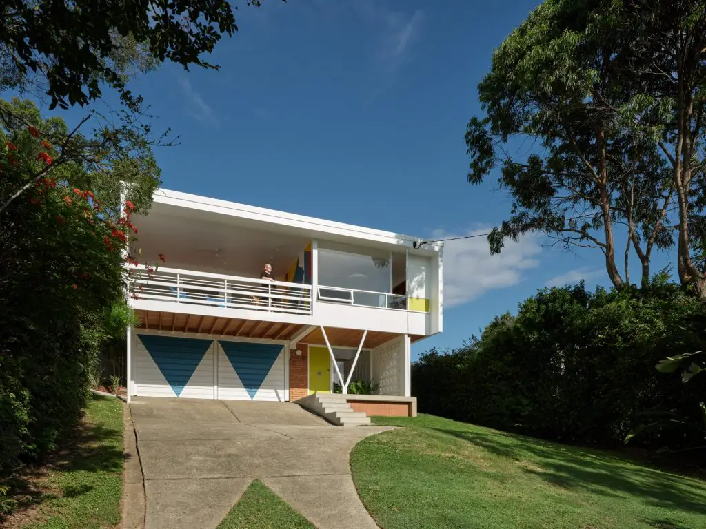 Midcentury renovation in Brisbane: exterior