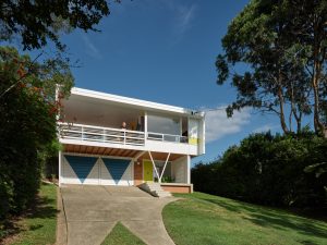 Midcentury remodel in Brisbane: exterior