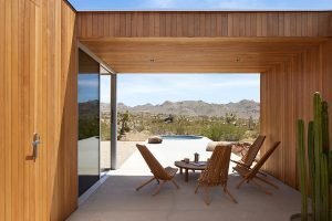 Modernist retreat in the Mojave Desert - pool