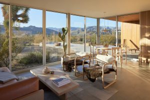 Modernist retreat in the Mojave Desert - living room