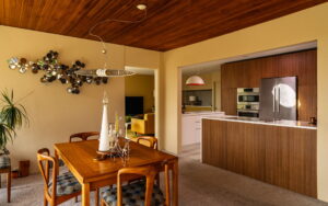 Richard Neutra Coveney House - Dining area