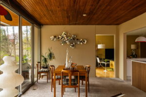 Richard Neutra Coveney House - Dining area