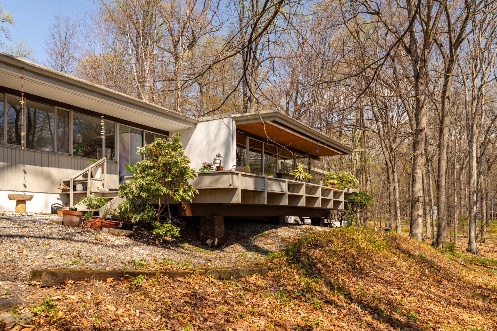 Richard Neutra Coveney House - Exterior