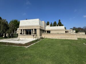 Frank Lloyd Wright Hollyhook House