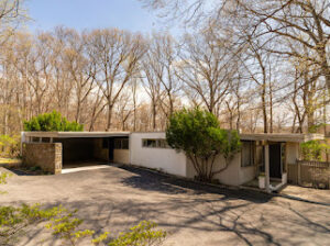 Richard Neutra Coveney House - Exterior
