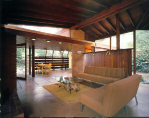 Schaffer Residence, designed by John Lautner - living room