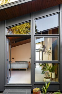 Mid-century by Saul Zaik - bedroom