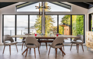 Mid-century isnpired house Mercer Island - dining area