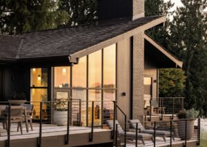 Mid-century isnpired house Mercer Island - exterior