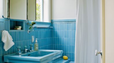 1940s style bathroom - blue