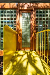 Balmy Palmy House - Exterior