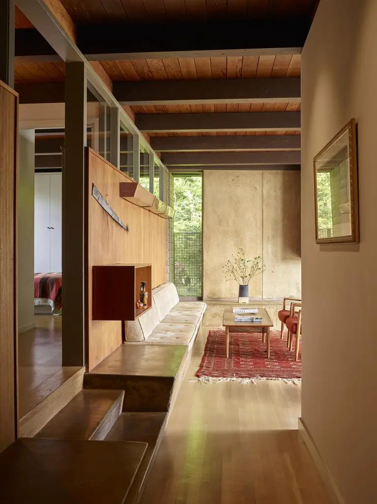 Berkeley Ridge - Hallway